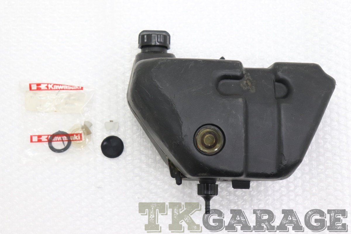 1900049006 H1 マッハ3用？ オイルタンク TKGARAGE 送料無料 U