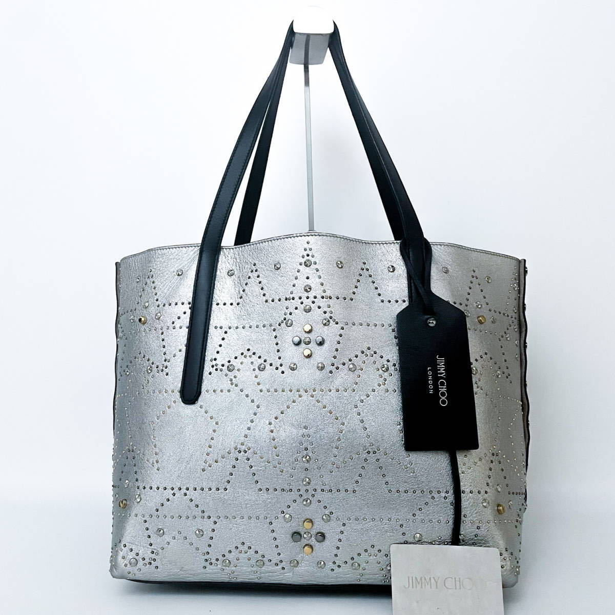 1円【入手困難品□定価30万】JIMMY CHOO ジミーチュウ スタッズ A4 