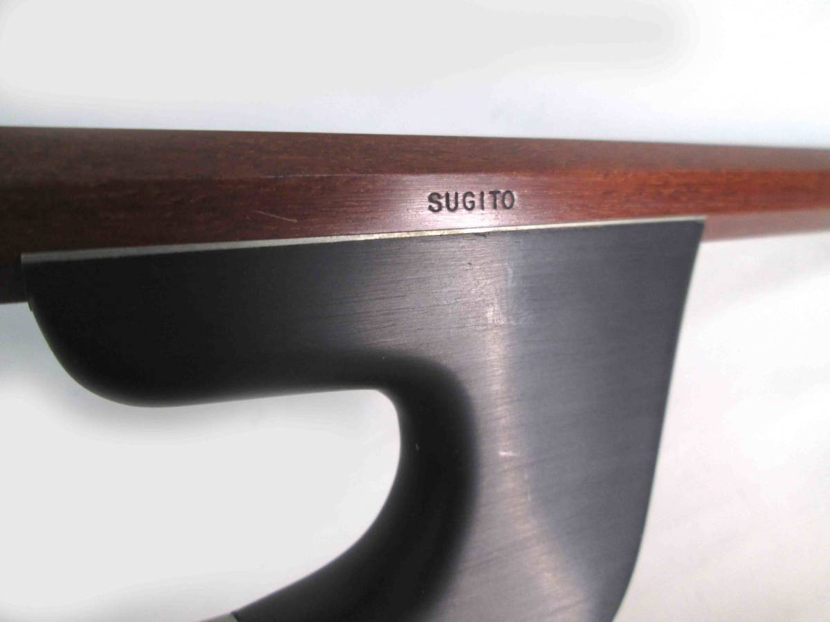 使用頻度少ない、SUGITO 4/4 Bass G型 No300です。 4⁄4 杉藤楽