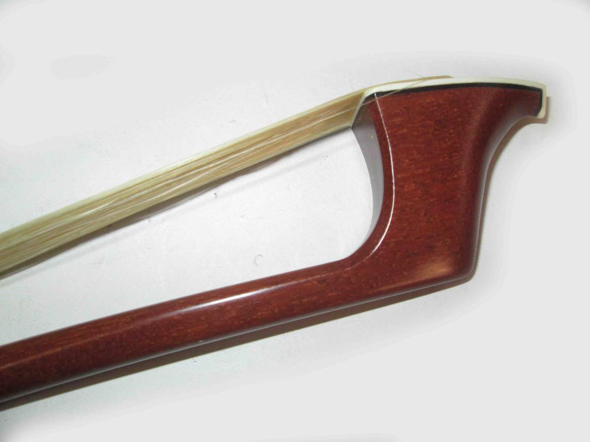 使用頻度少ない、SUGITO 4/4 Bass G型 No300です。 4⁄4 杉藤楽