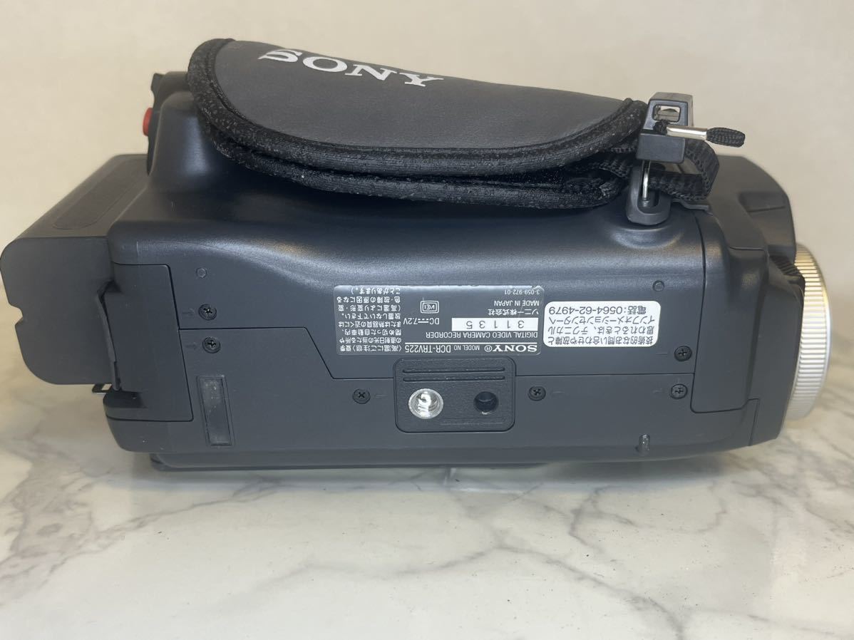 SONY Handycamビデオカメラ本体MADEINJAPAN【動作未確認】 SONY Handycamビデオカメラ本体MADEINJAPAN【動作未確認】 SONY