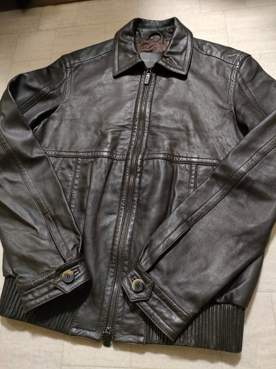 サイズ：50(メンズL)　美品　イタリア製　 BALLY バリー 柔らか羊革 シープスキン ラムレザー シングル ライダース ジャケット ブルゾン 