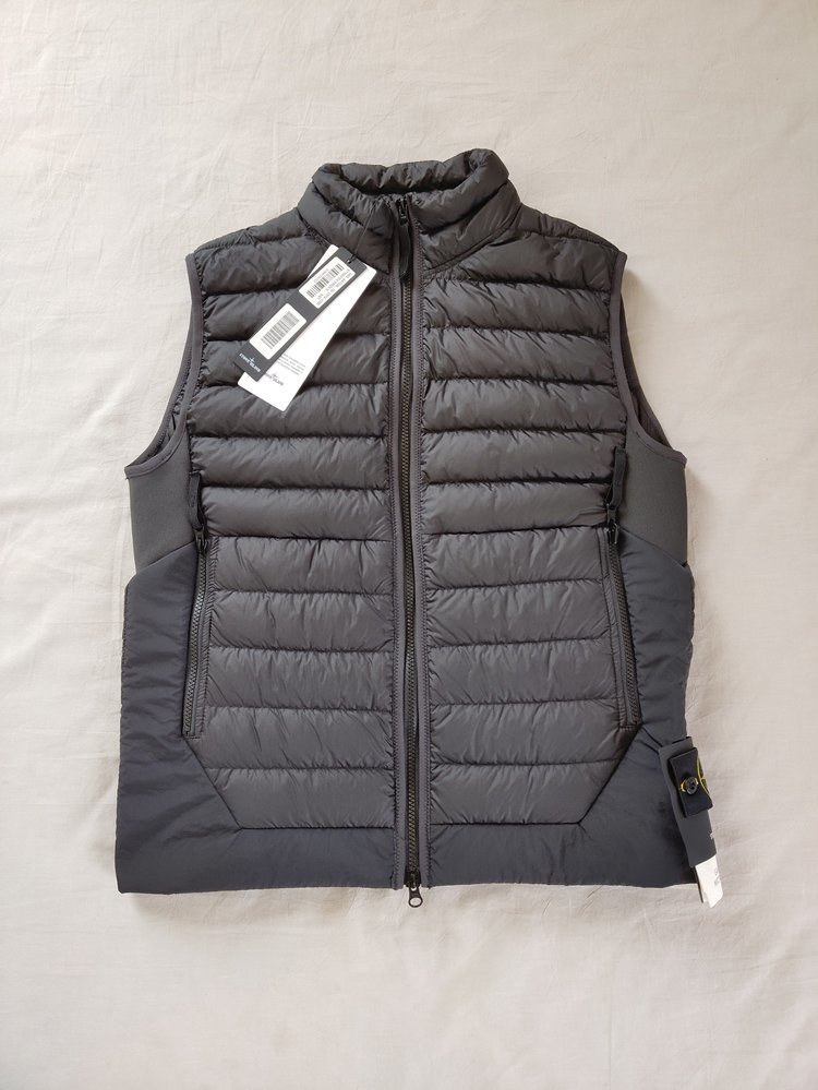  stone island ストーンアイランド ダウンベスト G0124 DOWN GILET ユニセックス カジュアル ウィンター ブラックＳ(Sサイズ)｜売買されたオークション情報、yahooの商品情報をアーカイブ公開 - オーク Sサイズ