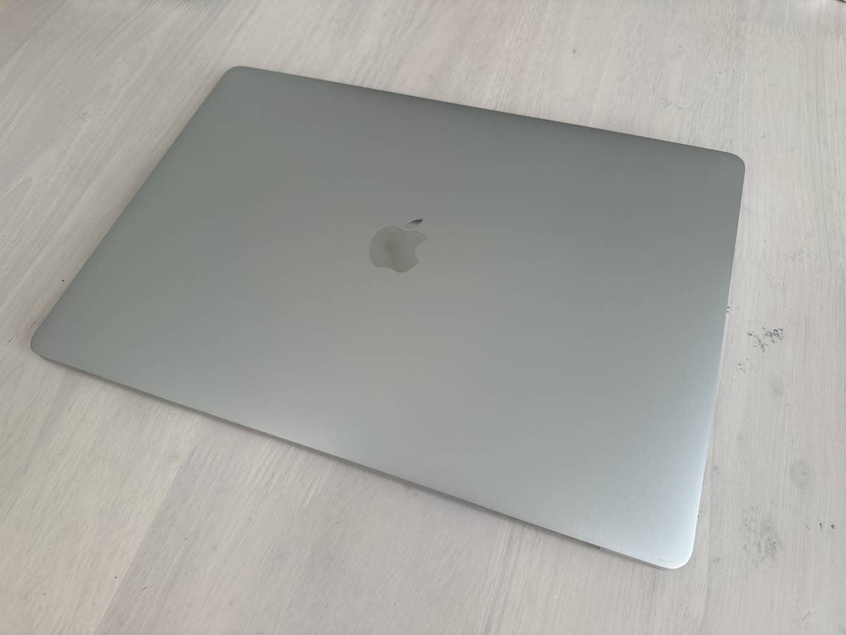 MacBook Pro (15-inch， 2018) Model A1990 2.9 GHz 6コアIntel Core i9 メモリ32GB 2400 MHz DDR4 HD 1TB