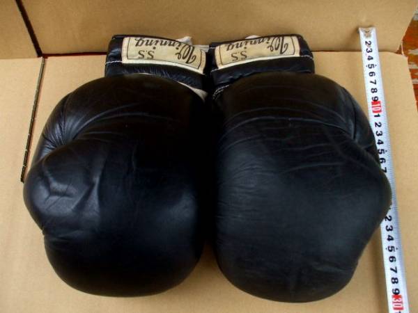 Winningウイニング 昔のボクシンググローブ 12オンス グローブ 売買されたオークション情報 Yahooの商品情報をアーカイブ公開 オークファン Aucfan Com