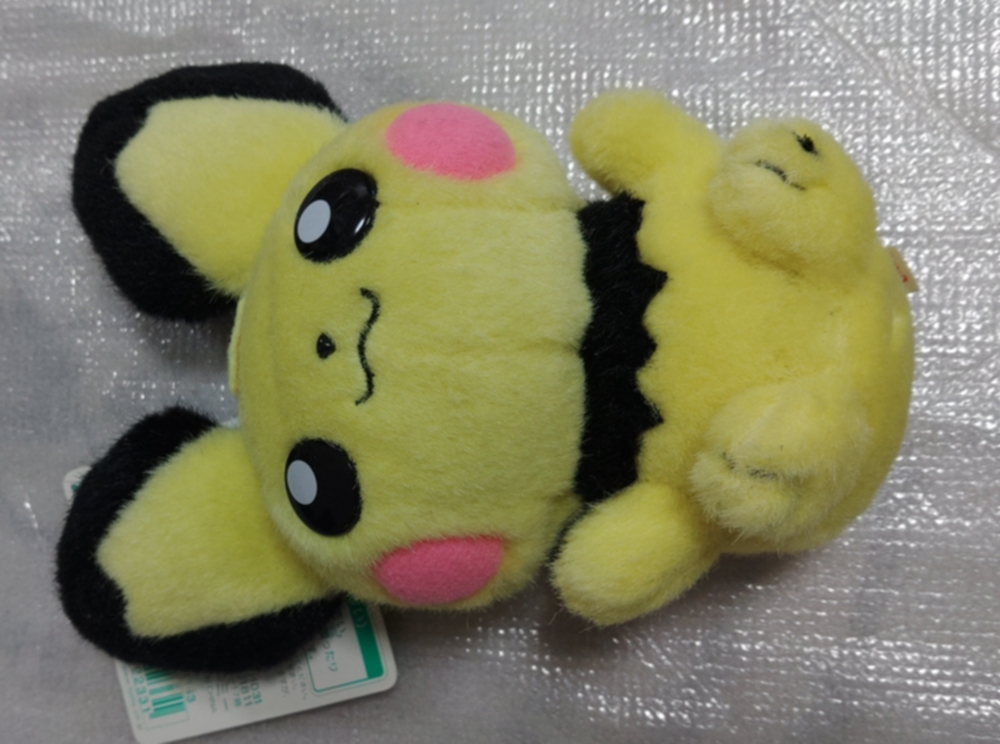 ポケモン】ポケモンぬいぐるみ ピチュー 劇場限定商品 TOMY製 ピチュー