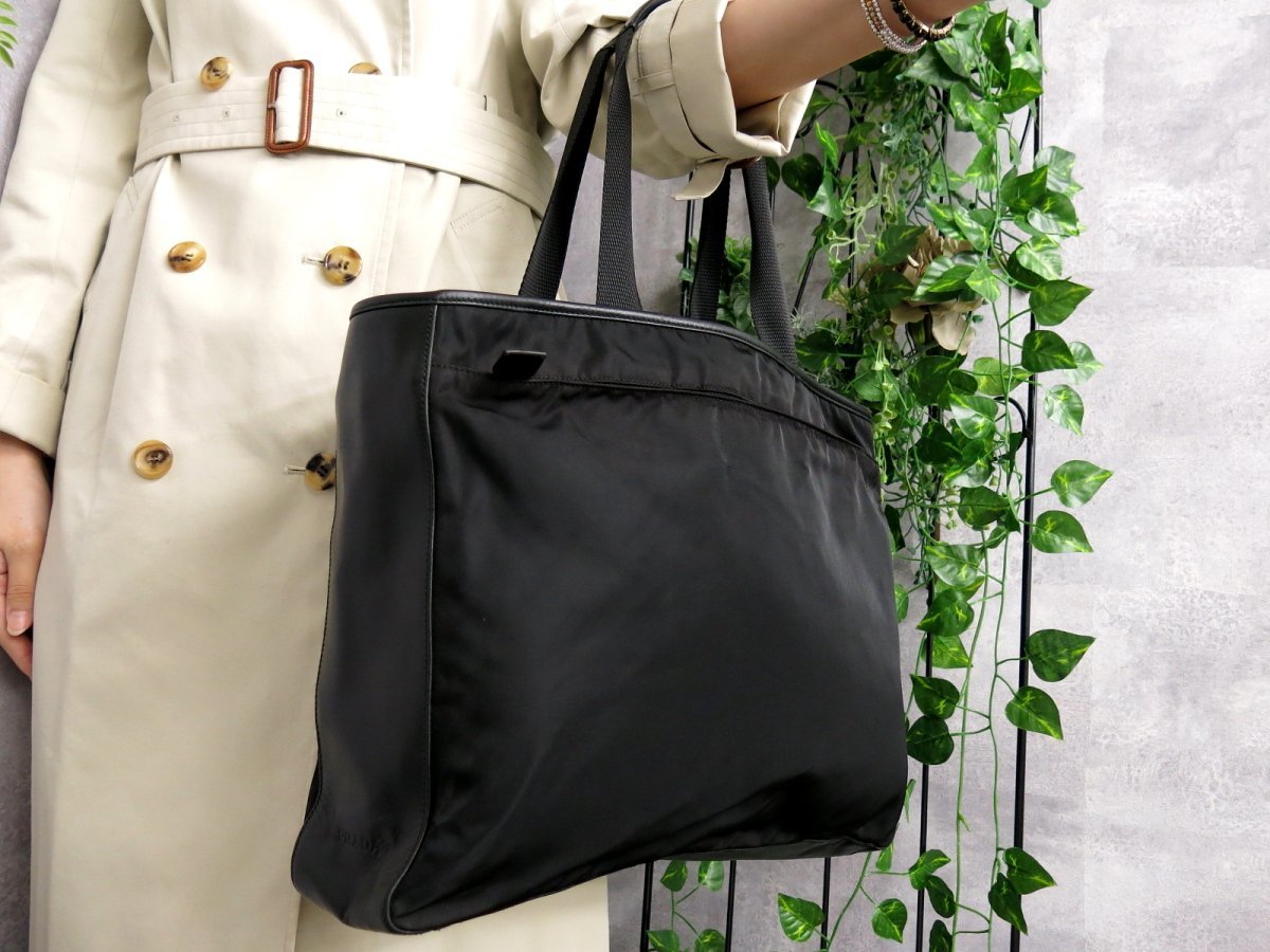 ○超美品○PRADA プラダ○ロゴ型押し○ポコノ ナイロン カーフ レザー