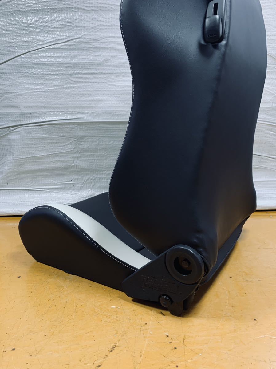 51.52.レカロ RECARO 2脚セット SR-3 白×黒フェイクレザー張り替え 