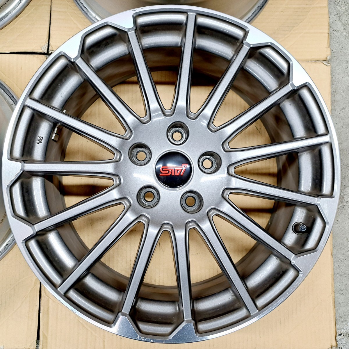 希少】スバル レヴォーグ STI スポーツ 純正 ホイール 4本 7.5J 114.3 