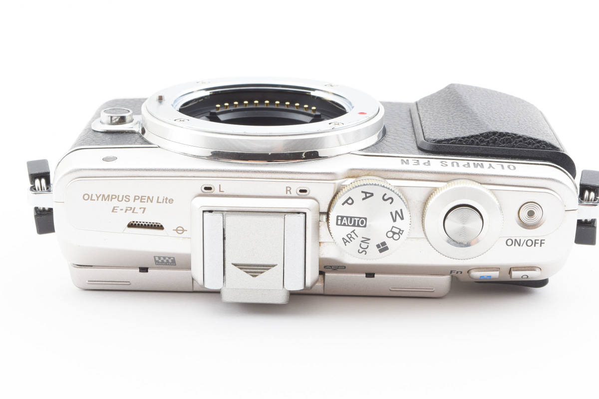 【完動美品】OLYMPUS オリンパス E-PL7 ボディ 付属品多数