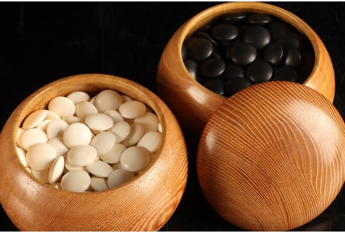 URA]天然本蛤・那智黒石35号碁石⁄12-9-43 (検索)骨董⁄囲碁⁄将棋⁄碁笥