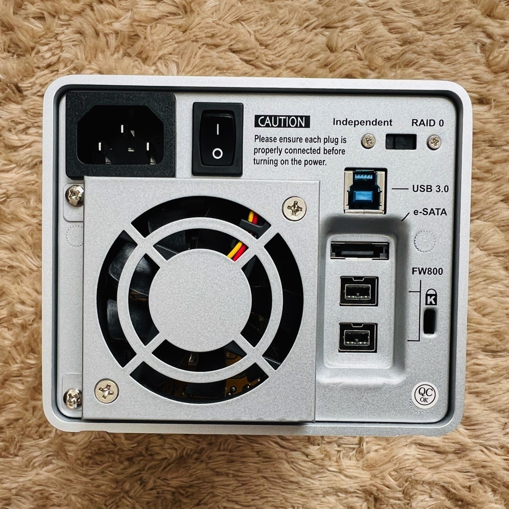 STARDOM RAID0対応HDDケース FireWire800/USB3.0/eSATA_2