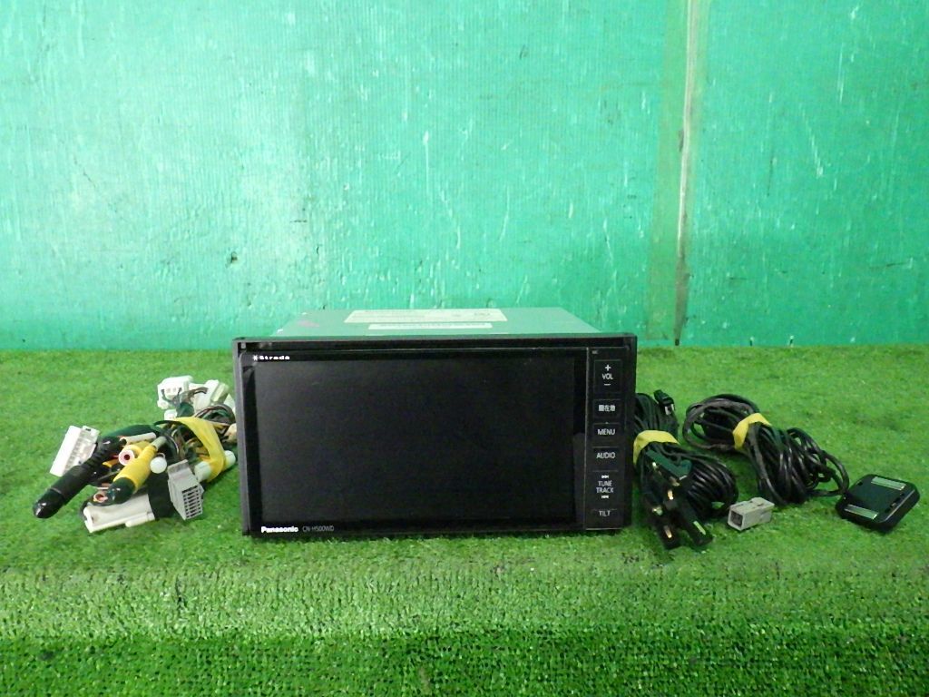 Panasonic 200mmワイド BT内蔵 フルセグ DVD カーナビ Panasonic CN 