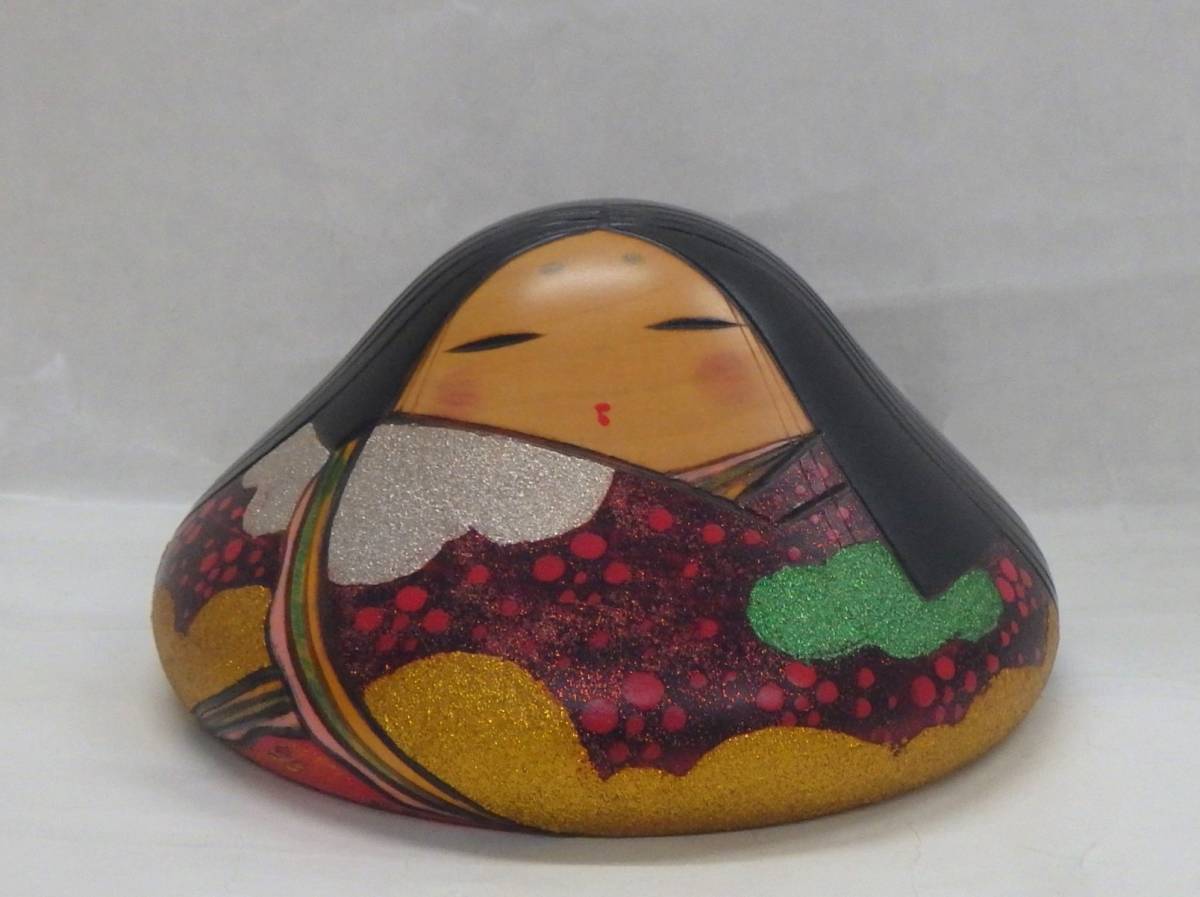 創作こけし 関口としお 在銘 高さ約7.2cm 「花宴」 郷土玩具 民芸品
