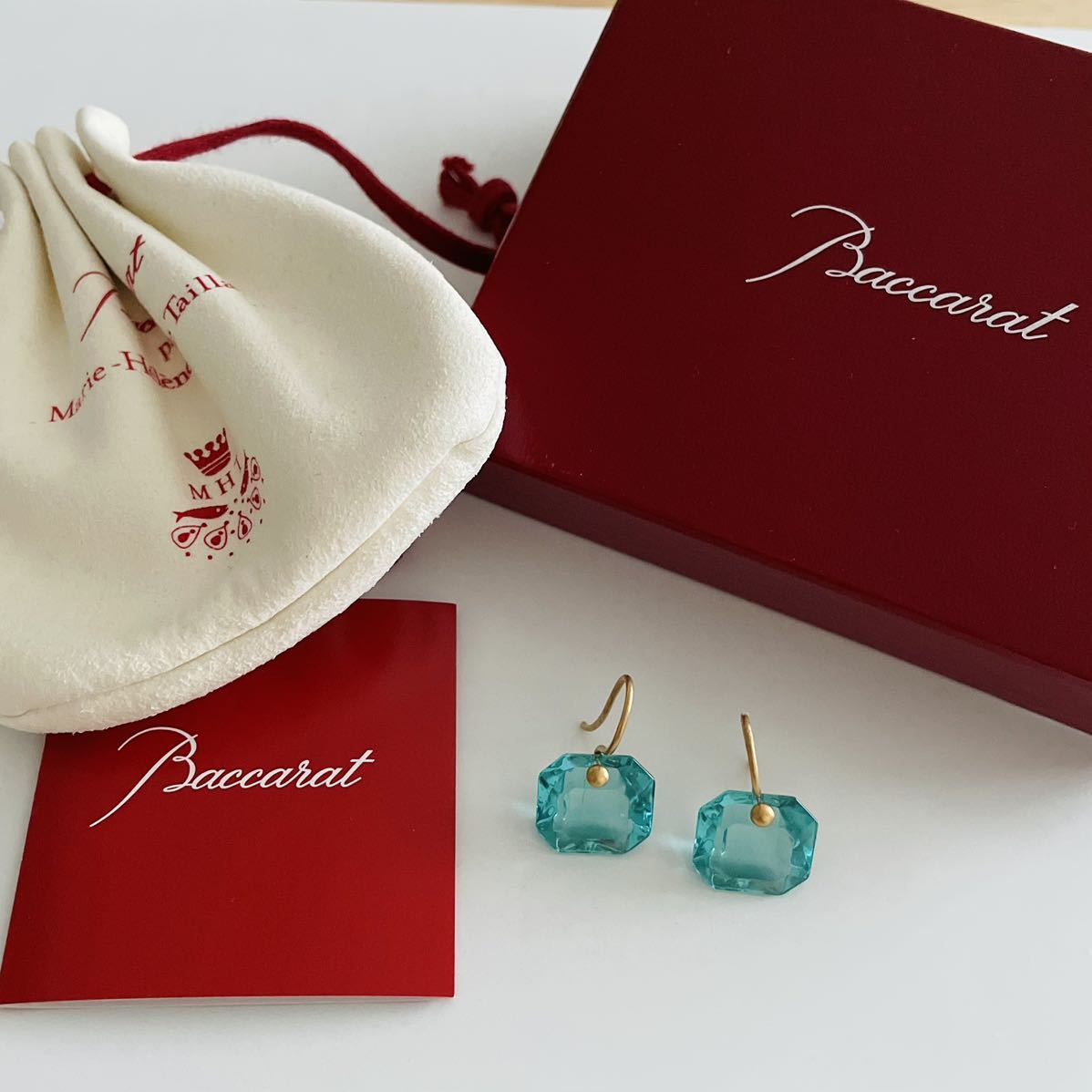 【バカラBaccarat】クリスタリスピアス　K18フック　エメラルドグリーン　廃盤品　中古美品