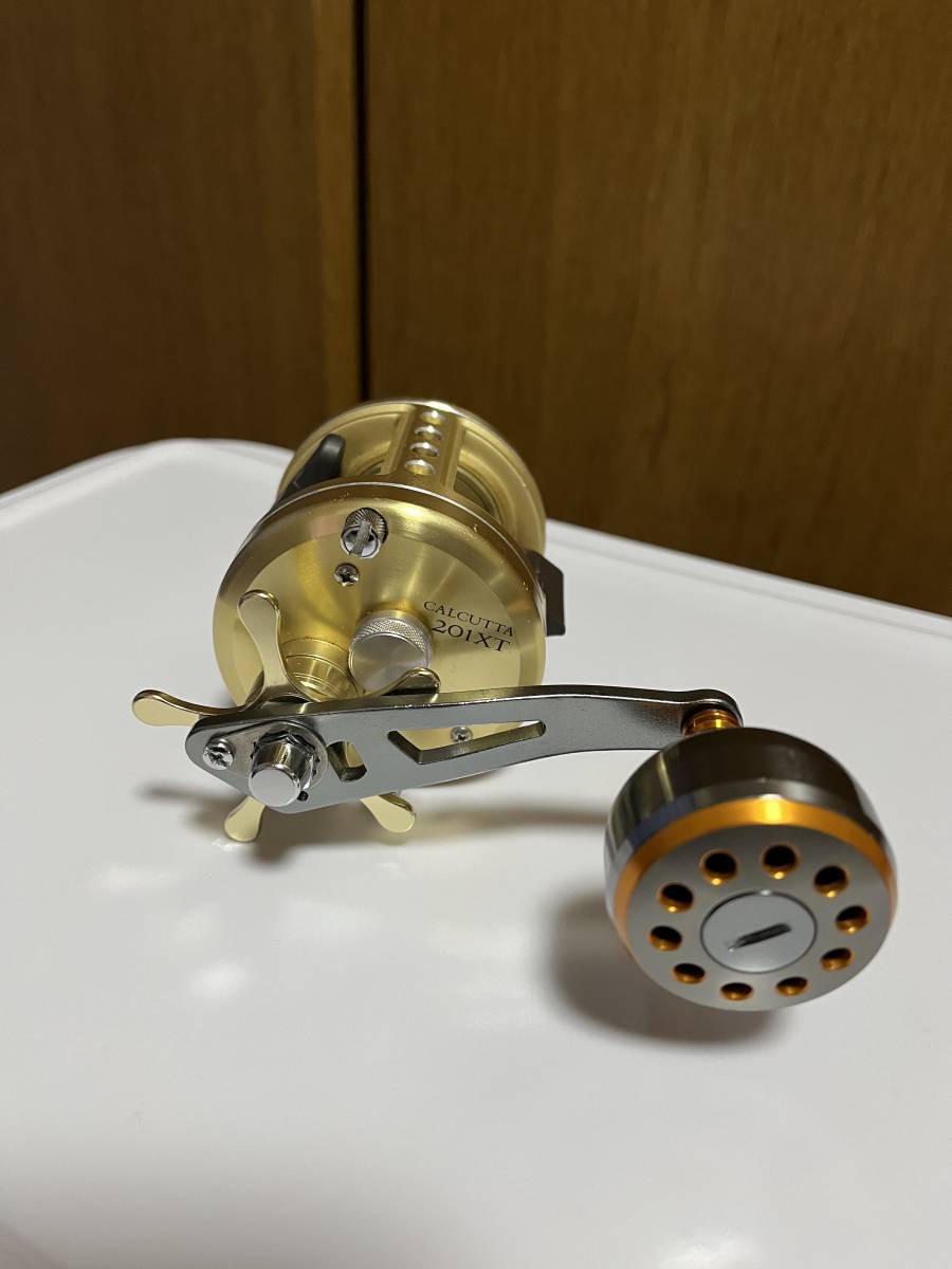 ☆シマノ カルカッタ CULCUTTA 201XT 左ハンドル シマノカルカッタ