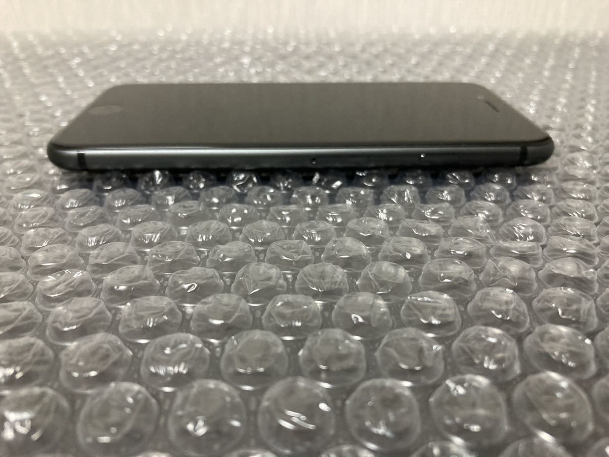 美品 iPhone8 SIMフリー 64GB バッテリー容量76% スペースグレー SIM