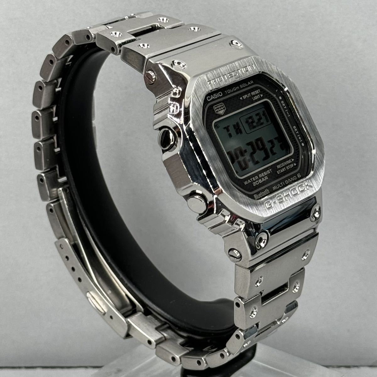 メンズ 極美品 箱説タグ付 G-SHOCK GMW-B5000D 電波ソーラー シルバー