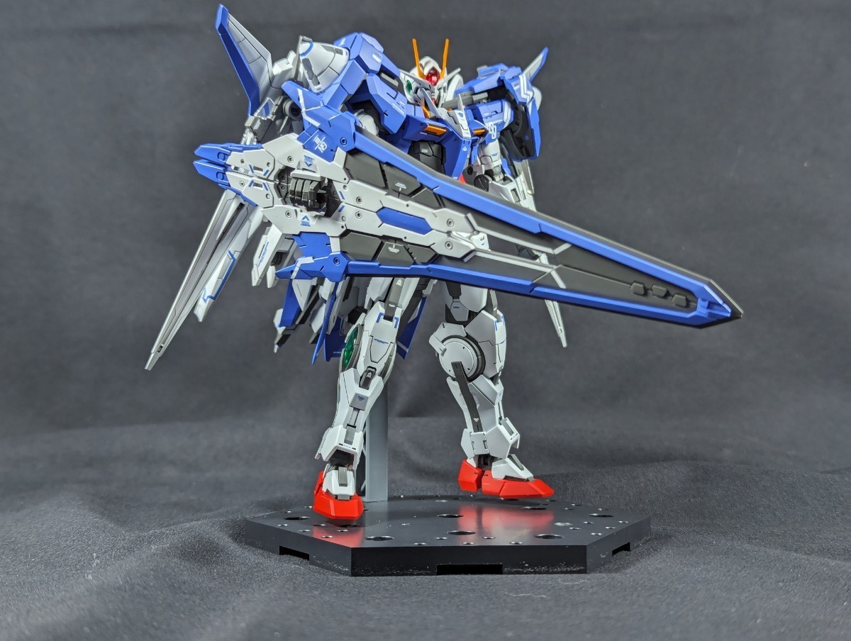 1円スタート 完成品 塗装済み プレミアムバンダイ RG 1/144 ダブルオー 