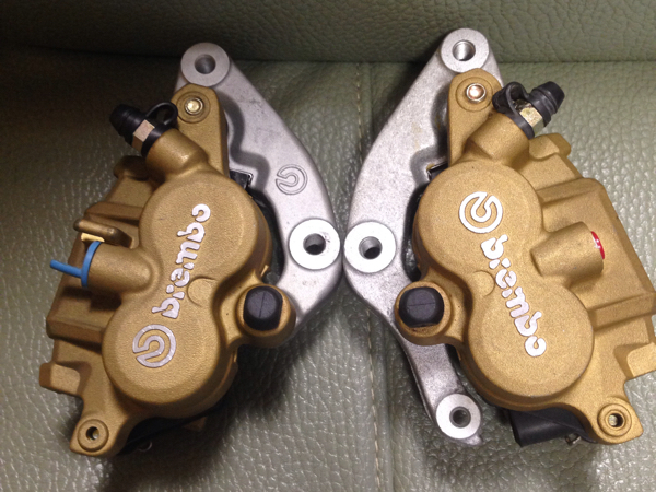 brembo/ブレンボ/キャリパー/4pot/CB400SF/NC31/ピッチ80/未使用
