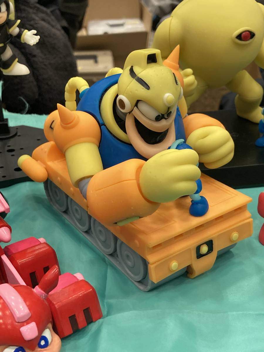 ワンフェス2024冬 Qの工房 ガッツタンク VS ロックマン ガレージキット フィギュア ガッツマン ROCKMAN MEGAMAN レジンキット WF2024W_1