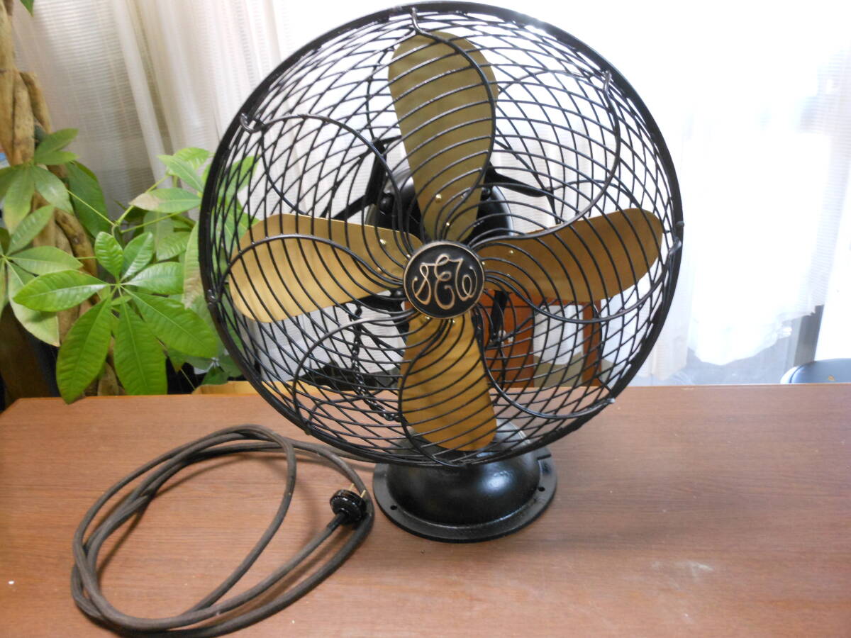 ビンテージ扇風機 4枚羽 東京芝浦電気 完動品 アンティーク ビンテージ扇風機 4枚羽 東京芝浦電気 完動品 アンティーク