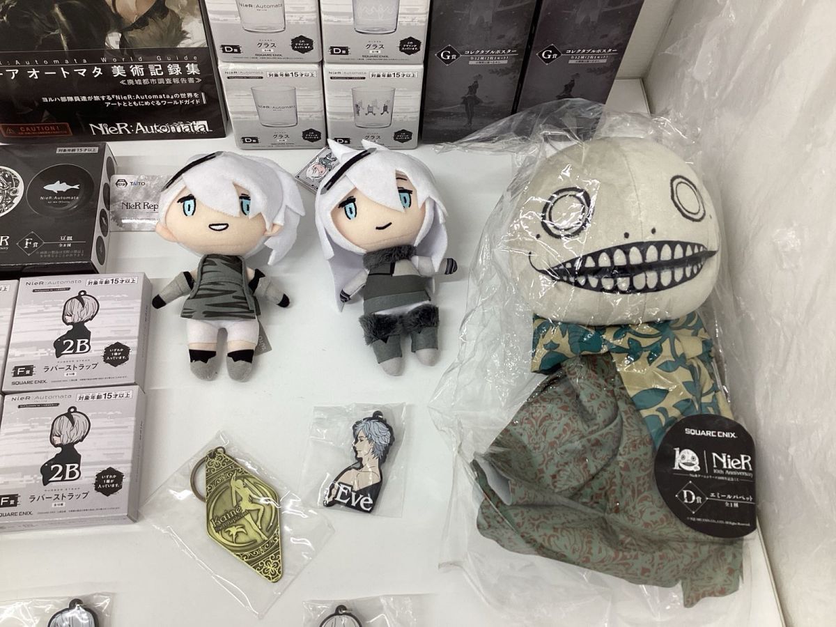 現状】NieRシリーズ グッズ まとめ売り 缶バッジ ぬいぐるみ 