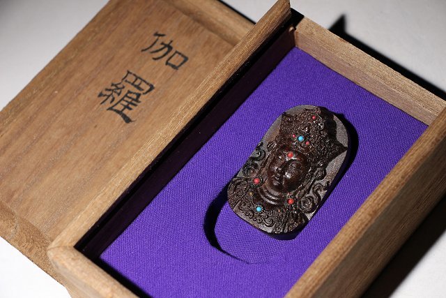 ☆百合☆沈香 根付 観音彫刻 重量約20g (検)伽羅 香木 装飾品 中国