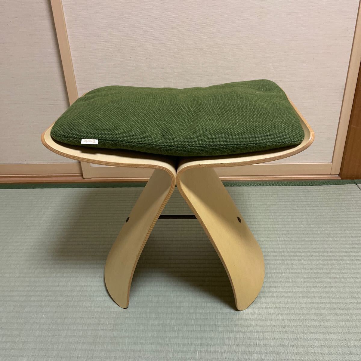 天童木工 バタフライスツール クッション付き 美品(天童木工)｜売買