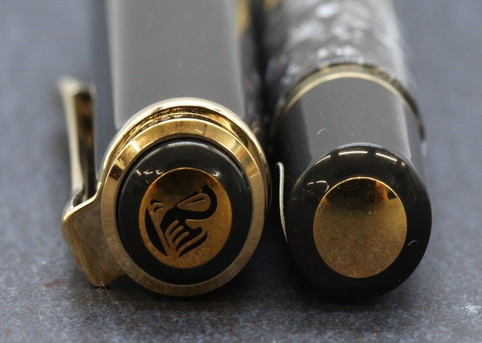 限定品/24金プレート付/18C) Pelikan ペリカン 万年筆 ペン先18C750 計