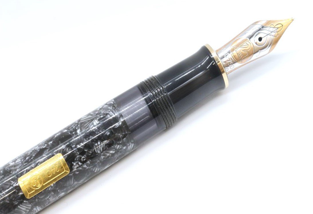 限定品/24金プレート付/18C) Pelikan ペリカン 万年筆 ペン先18C750 計