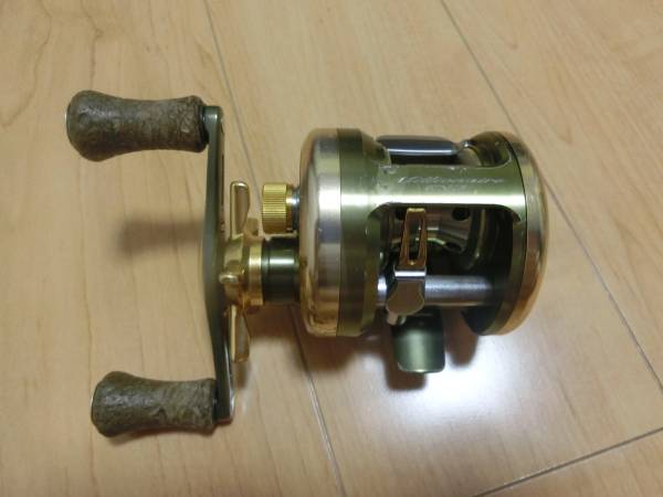 希少！難！　ダイワ　ミリオネアCV-Z 103グリーン/ゴールド