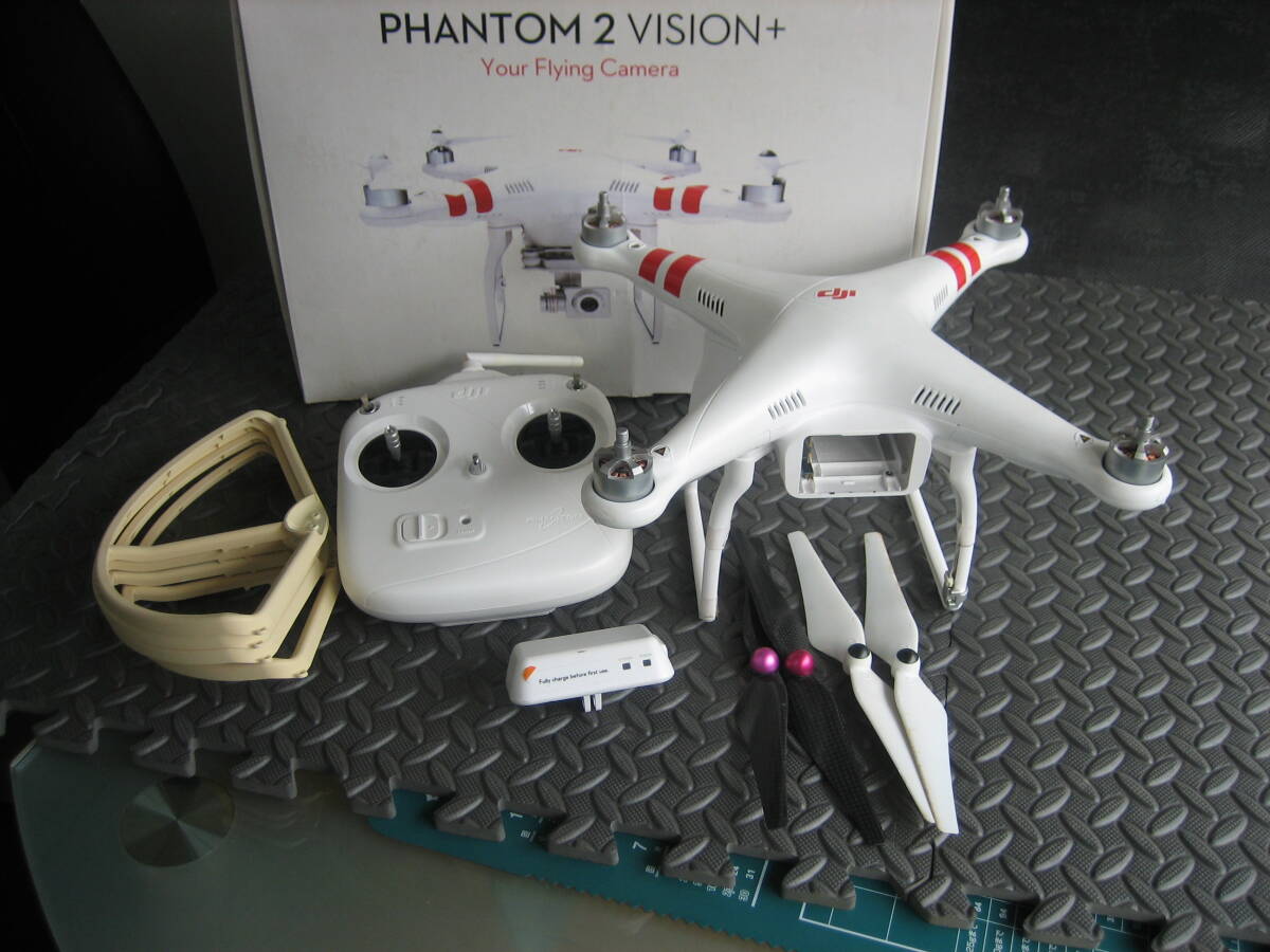 RCドローン DJI Phantom 2 VISION+ PV331/DJ6 ジャンク品(ドローン本体)｜売買されたオークション情報 ...