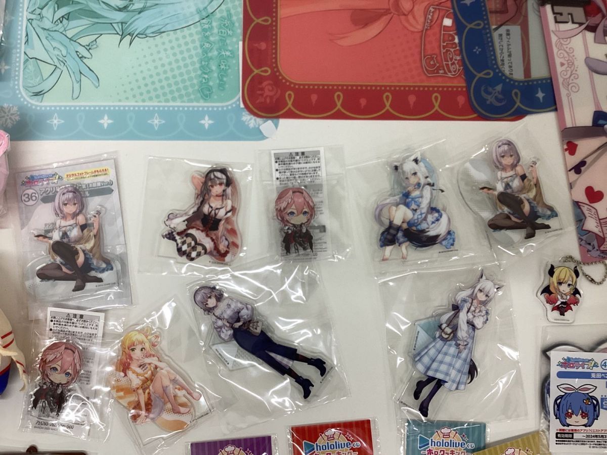現状】Vtuber ホロライブ グッズ まとめ売り ぬいぐるみ アクリル