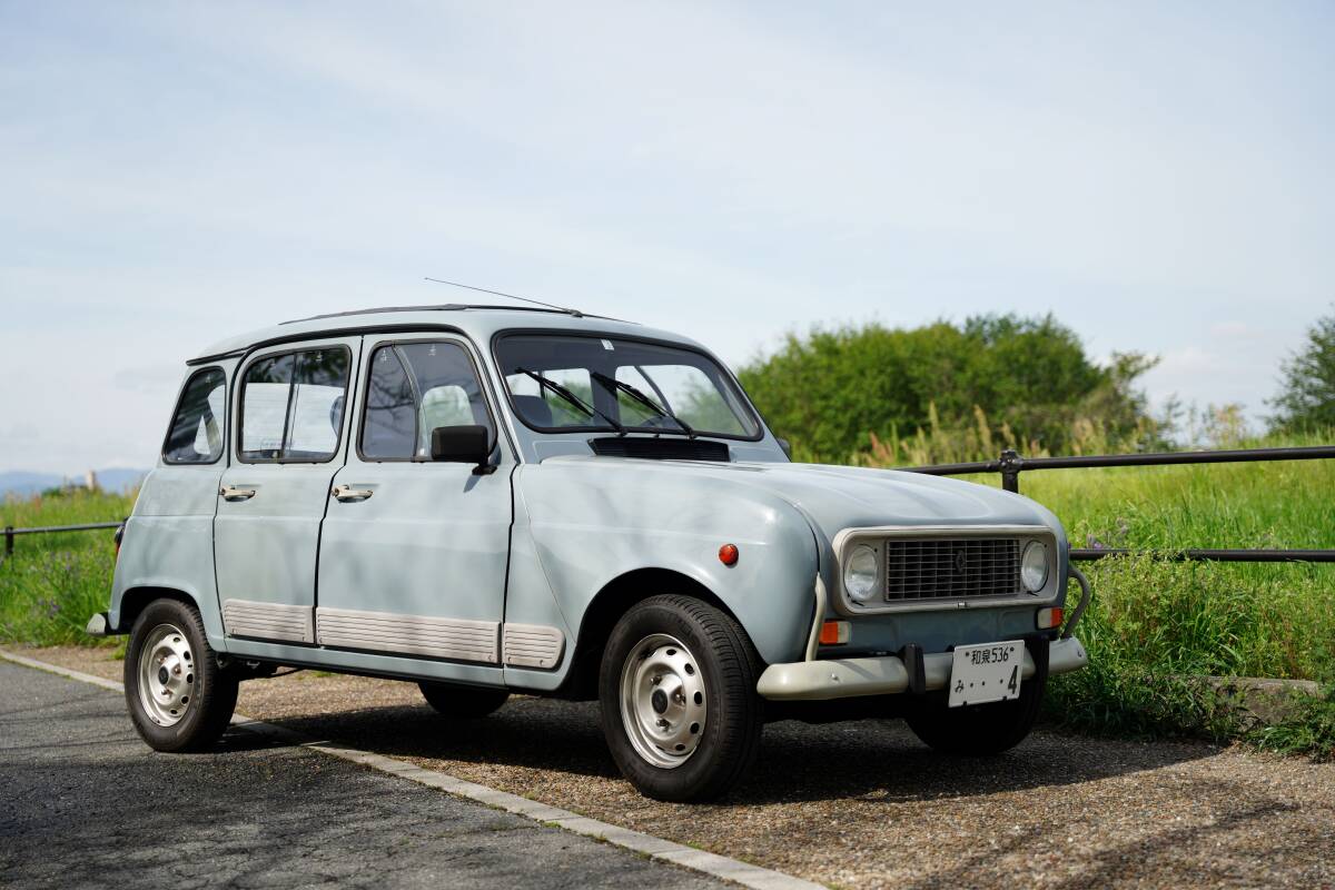 ルノー４　（キャトル）ＧＴＬ　車検あり　ブルーグレー　シート張替え済_1