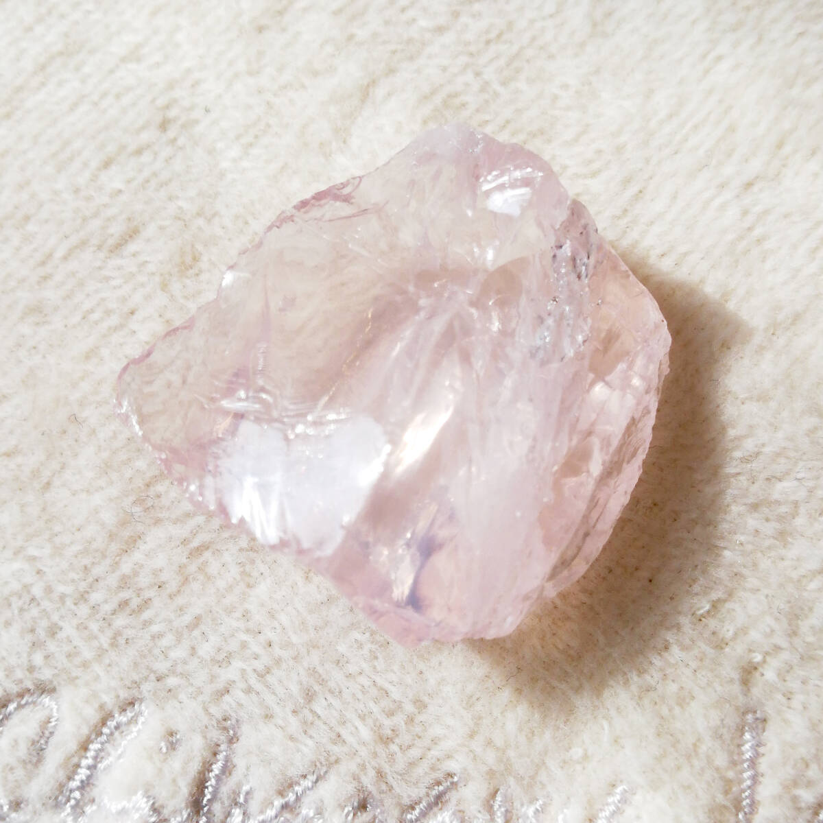 12g ローズクォーツ? クリスタルラフ? 紅水晶? 紅石英? 薔薇石英? 原石 天然石 裸石 ルース パワーストーン ラフカット_4