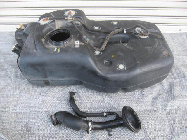 WGC34 後期 ステージア フューエルタンク　ガソリンタンク 燃料タンク_1