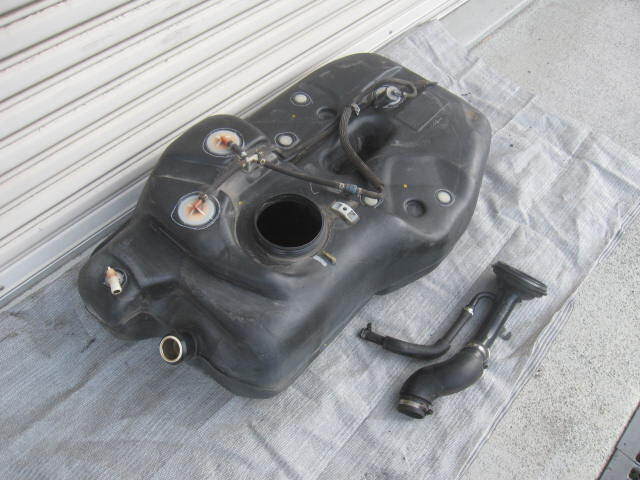 WGC34 後期 ステージア フューエルタンク　ガソリンタンク 燃料タンク_2