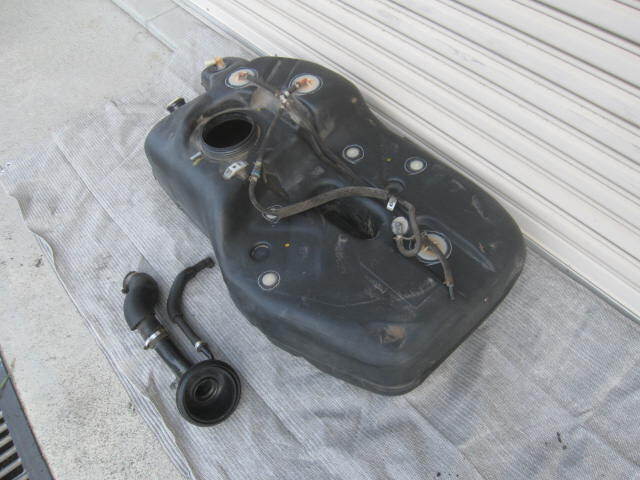 WGC34 後期 ステージア フューエルタンク　ガソリンタンク 燃料タンク_3