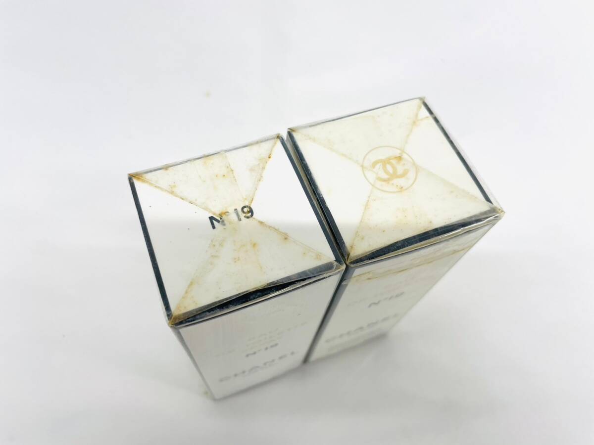 D7111 1 CHANEL シャネル 香水 おまとめ2点 N°19 オードトワレ/オードトワレ SPRAY 50ml フレグランス ...
