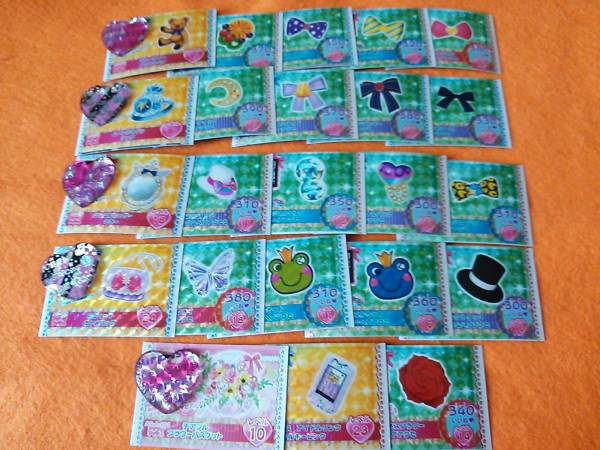 プリパラ ガチャチケアクセ17枚 アゲアゲアイテム6枚 プリズムストーン 売買されたオークション情報 Yahooの商品情報をアーカイブ公開 オークファン Aucfan Com