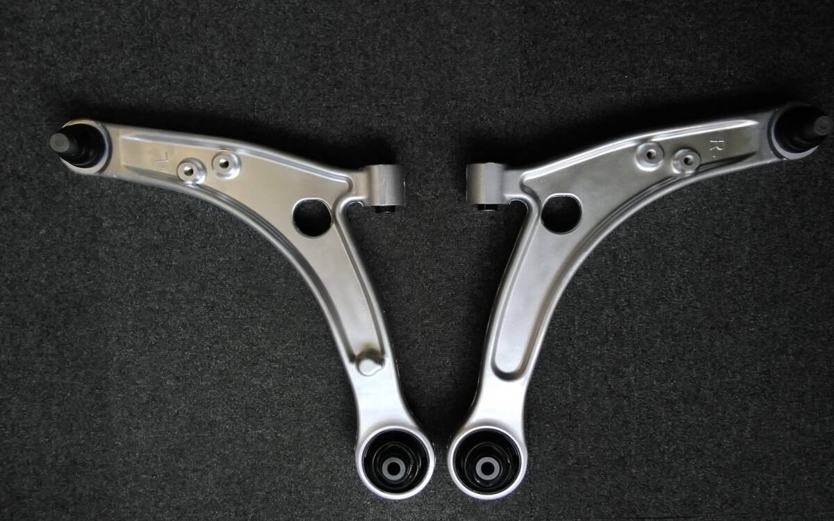 ランエボ9MR CT9A 美品フロントアーム ブーツ新品_1