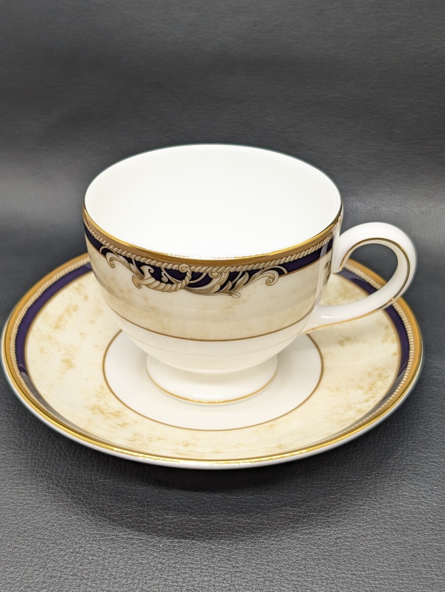 廃盤 ！未使用 美品【WEDGWOOD BONE CHINA コーヌコピア 金彩 カップ