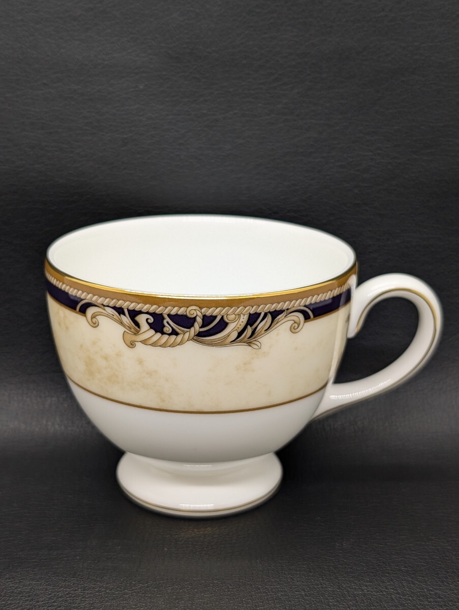 廃盤 ！未使用 美品【WEDGWOOD BONE CHINA コーヌコピア 金彩 カップ