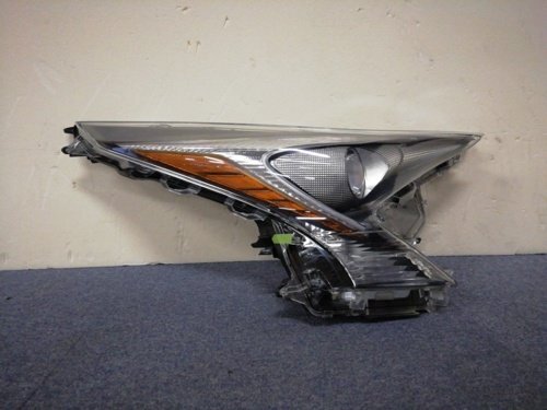 GPアウトレット品】 純正品 トヨタ プリウス ZVW50 ヘッドランプ 右