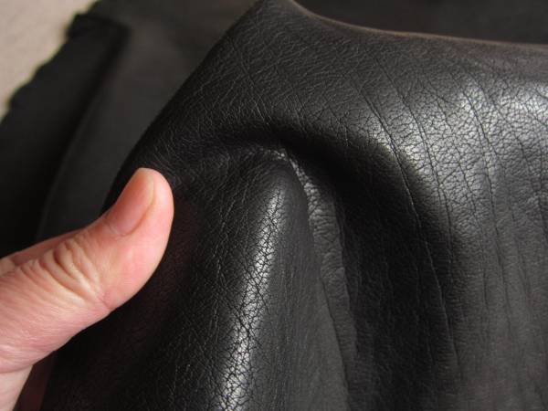 ９０デシ☆ヌメ　ブラック　しぼ♪