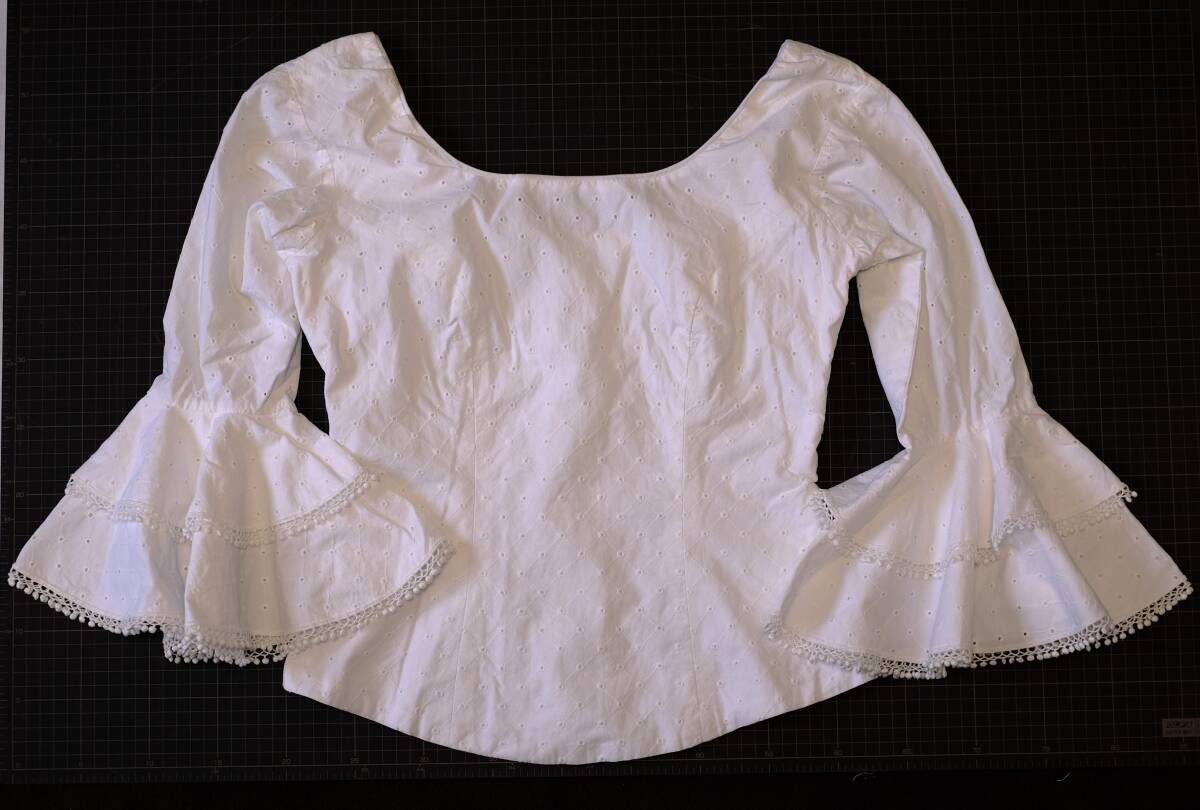 白　綿レース　フラメンコ用ブラウス　Mサイズ　ウエストベルトおまけつき_1