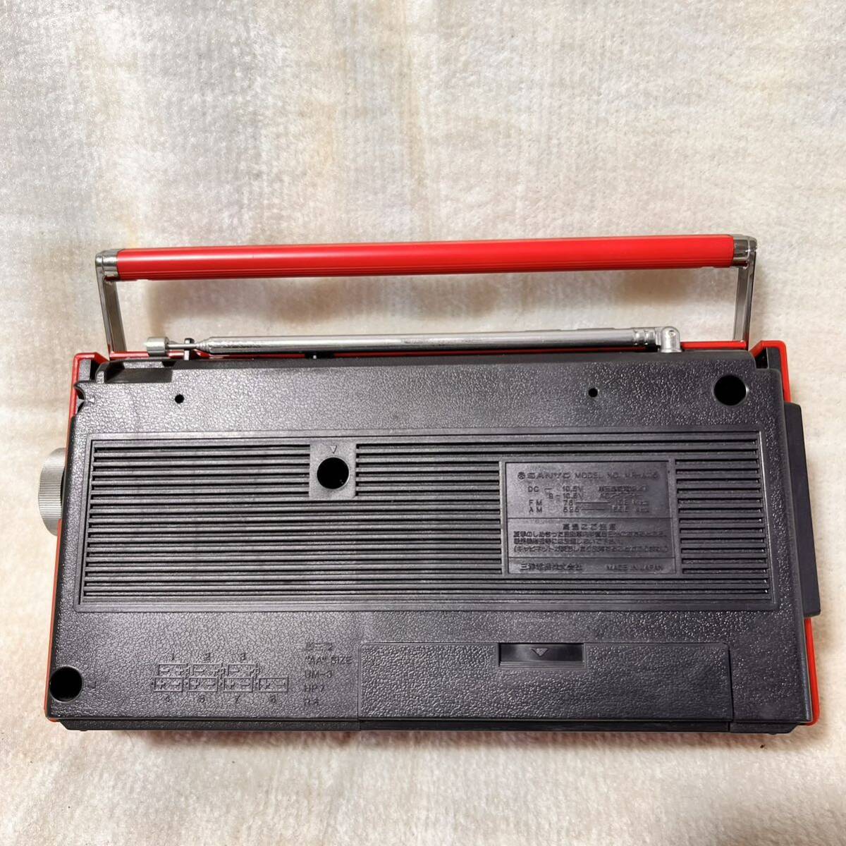 C1307 昭和レトロ SANYO サンヨー ラジカセ MR-A115 コード無し 赤