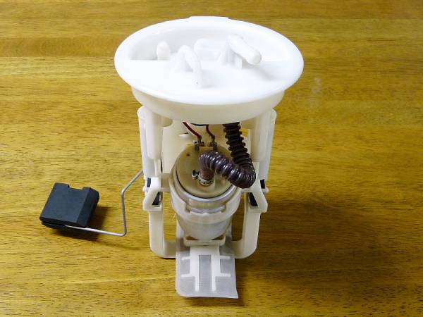 ★E46 BMW330Ci AV30 ＢＭＷ純正フューエルポンプ（燃料ポンプ）