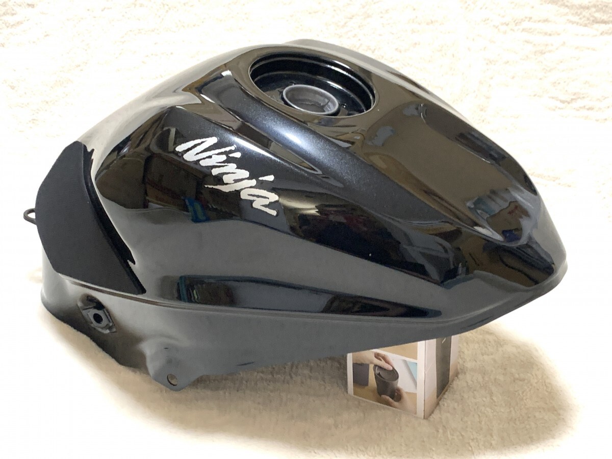 最安値,新作登場 KAWASAKI(カワサキ) 純正 51091-5265-660 フューエルタンク 良品 ニンジャ Ninja ZX-25R '21~'22 ブラック 燃料 ガソリンタンク